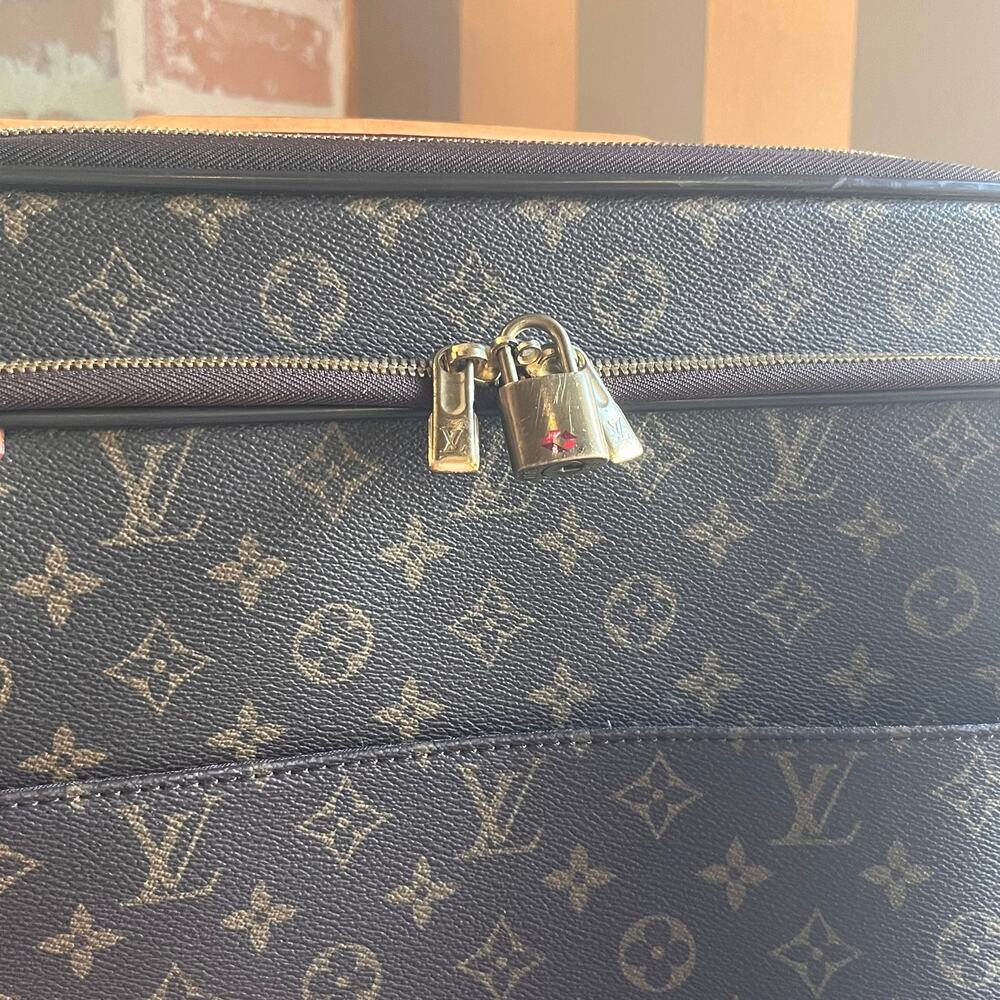LOUIS VUITTON Monogram Canvas Pegase Rolling Luggage - Picture 9 of 16